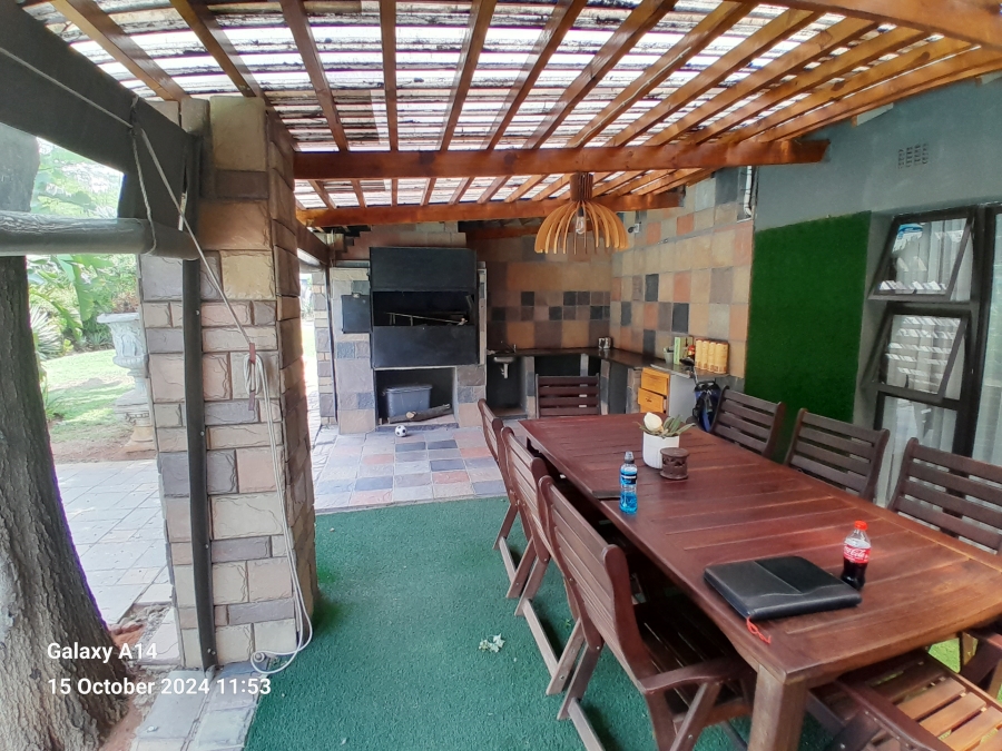 6 Bedroom Property for Sale in Protea Park North West